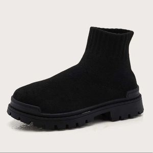 KNIT SLIP ON SNEAKERS - BRAND NEW